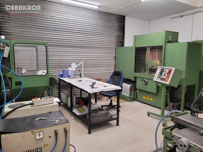 Ceramika techniczna obróbka i produkcja